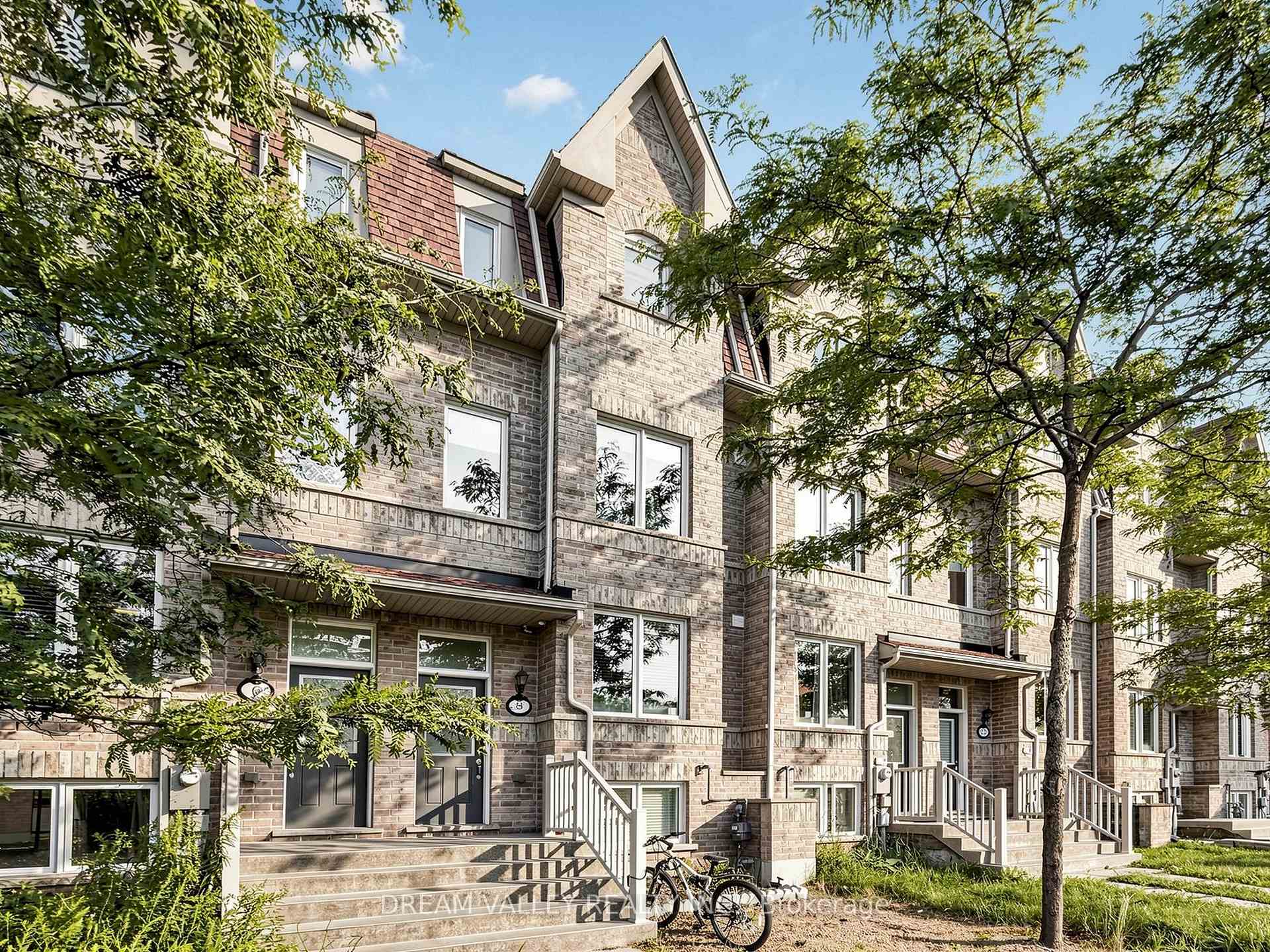 8 Zezel Way, Toronto