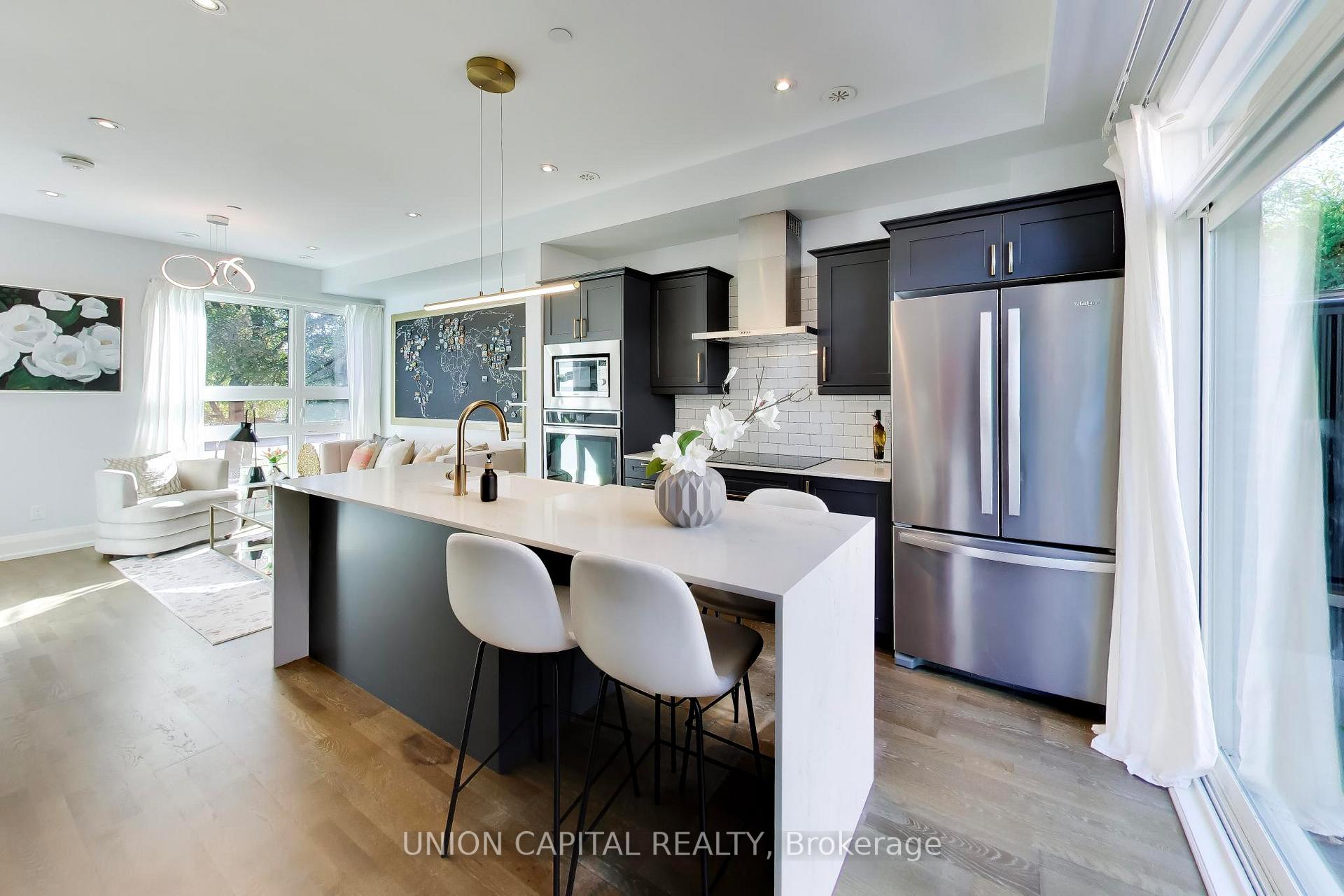 952 Dundas Street E Toronto