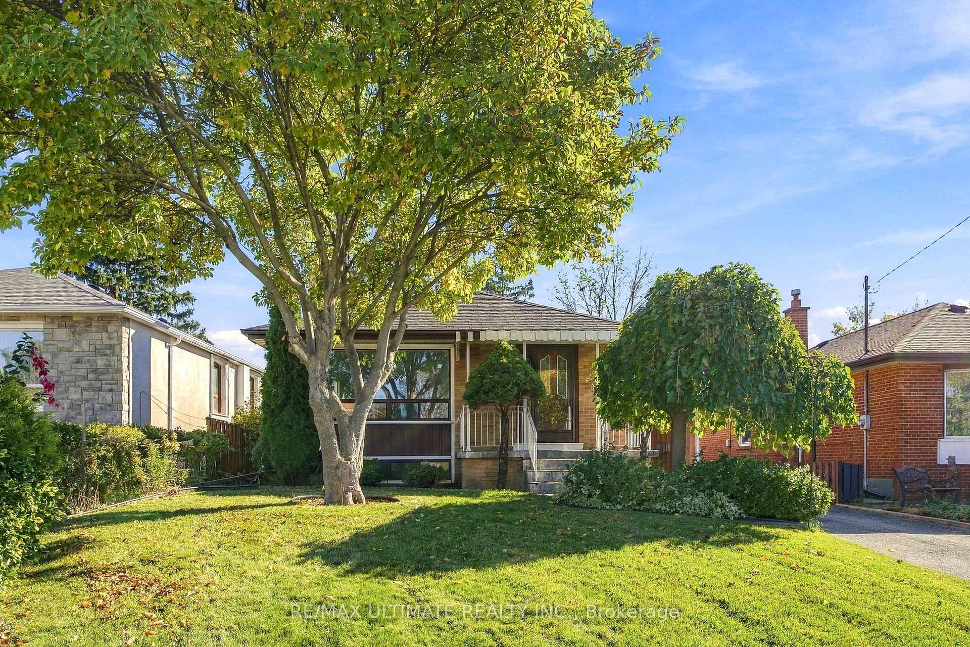 21 Tulip Drive Toronto