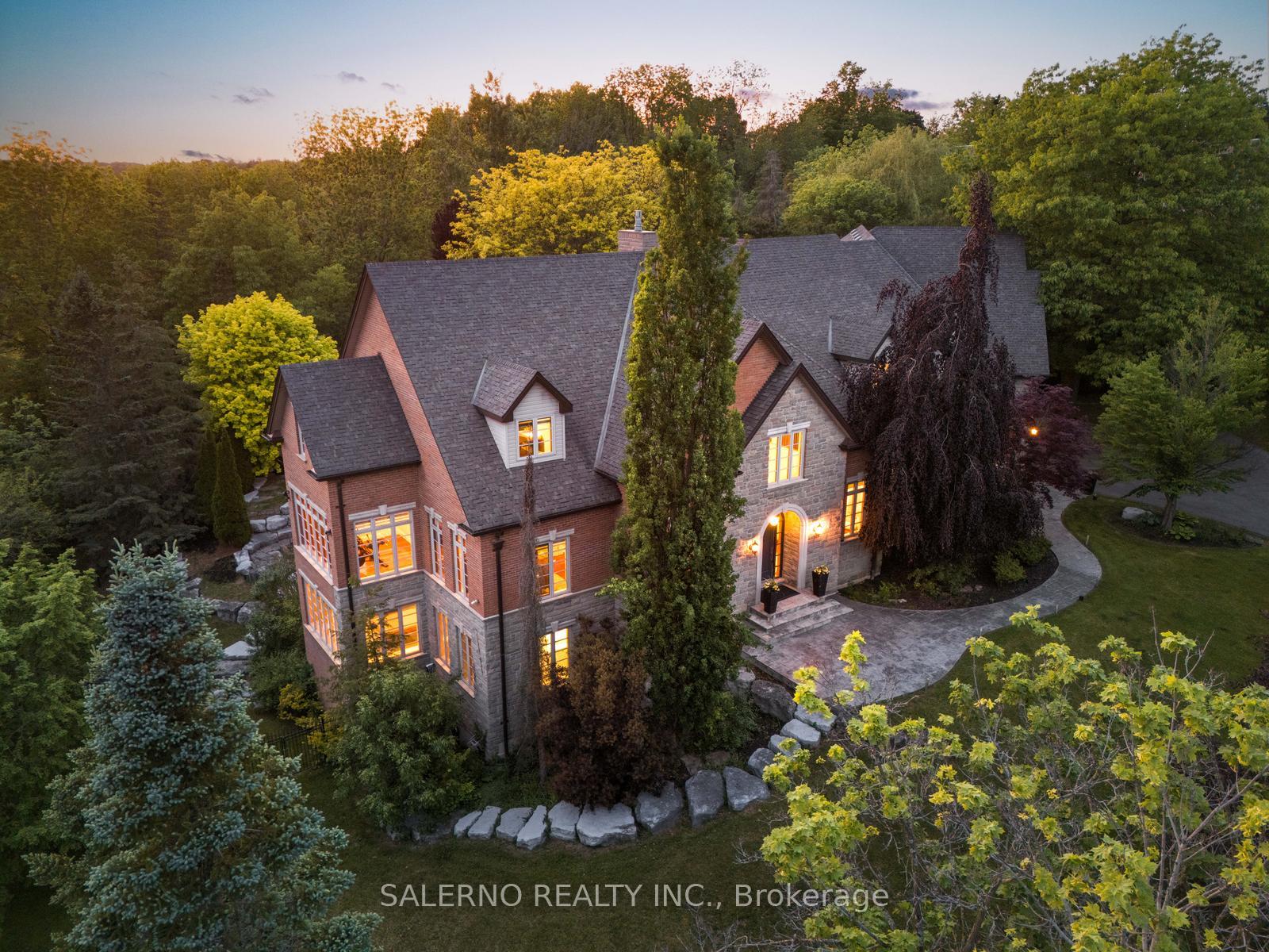 32 Daleview Court