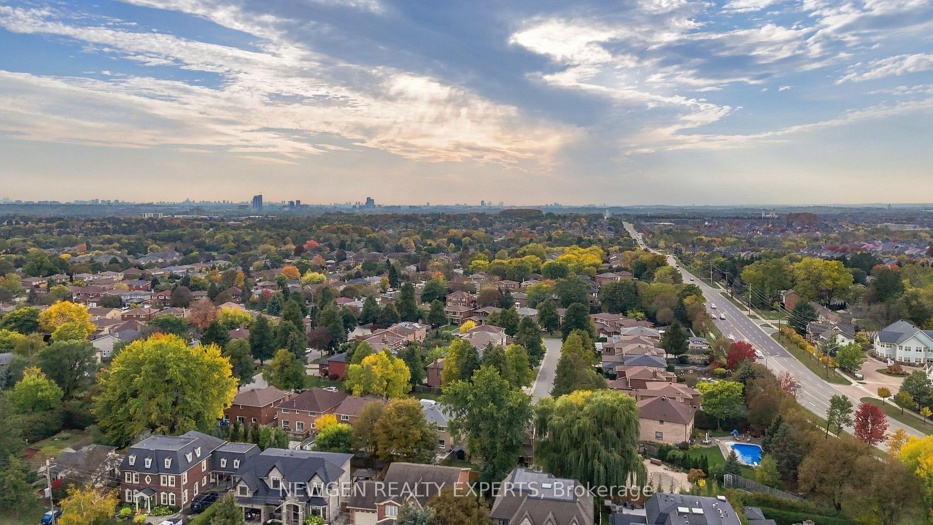 40 Foundry Crescent E