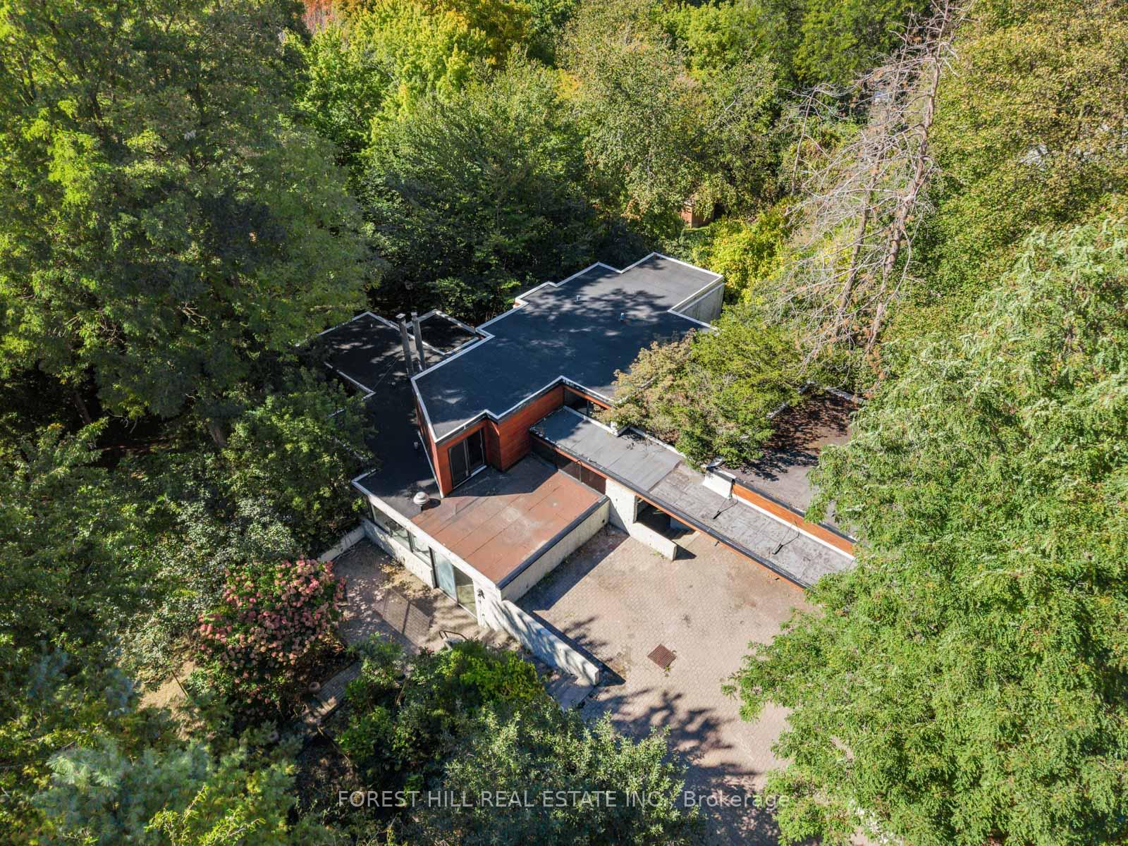 38 Riverside Boulevard