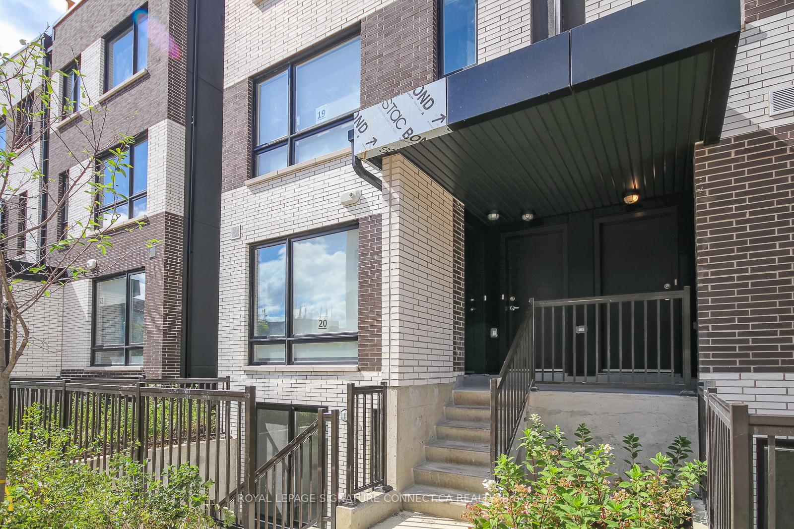 20 Ed Clark Gardens 20