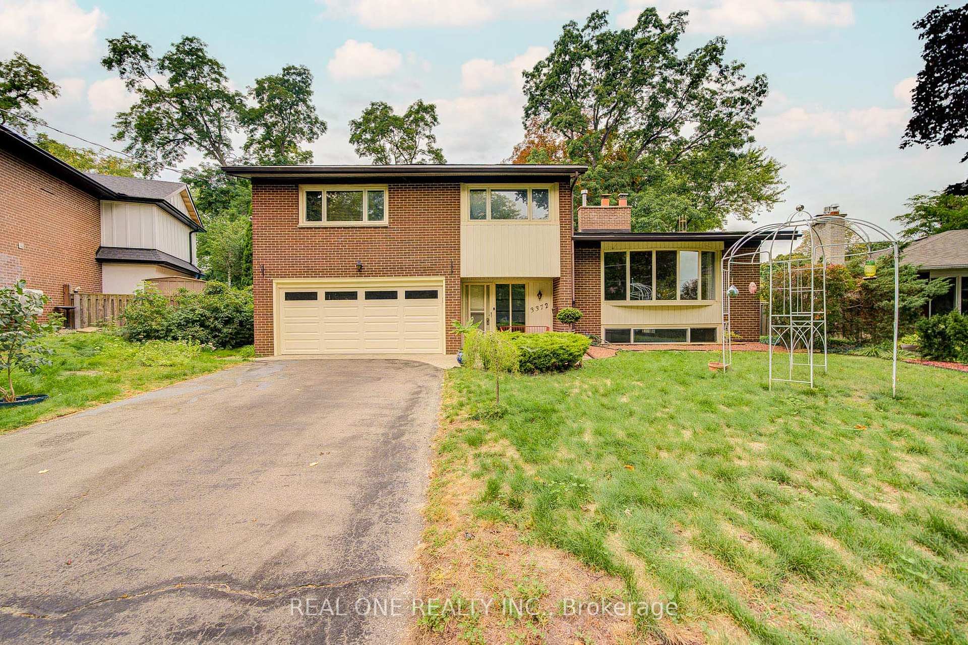 3372 Enniskillen Circle