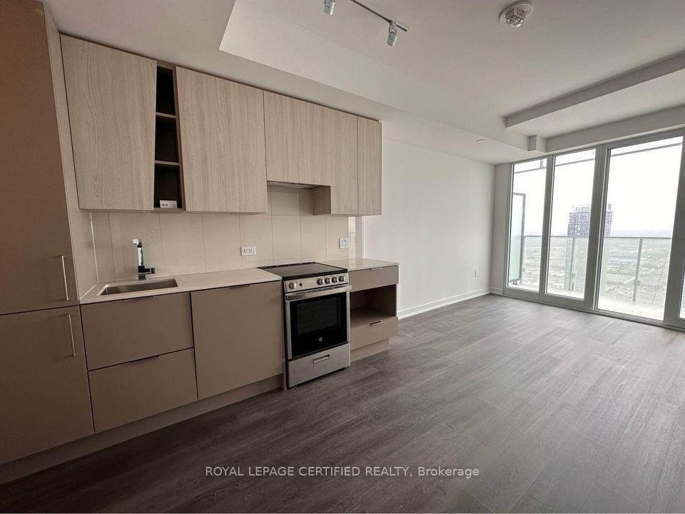 3900 Confederation Parkway 4308