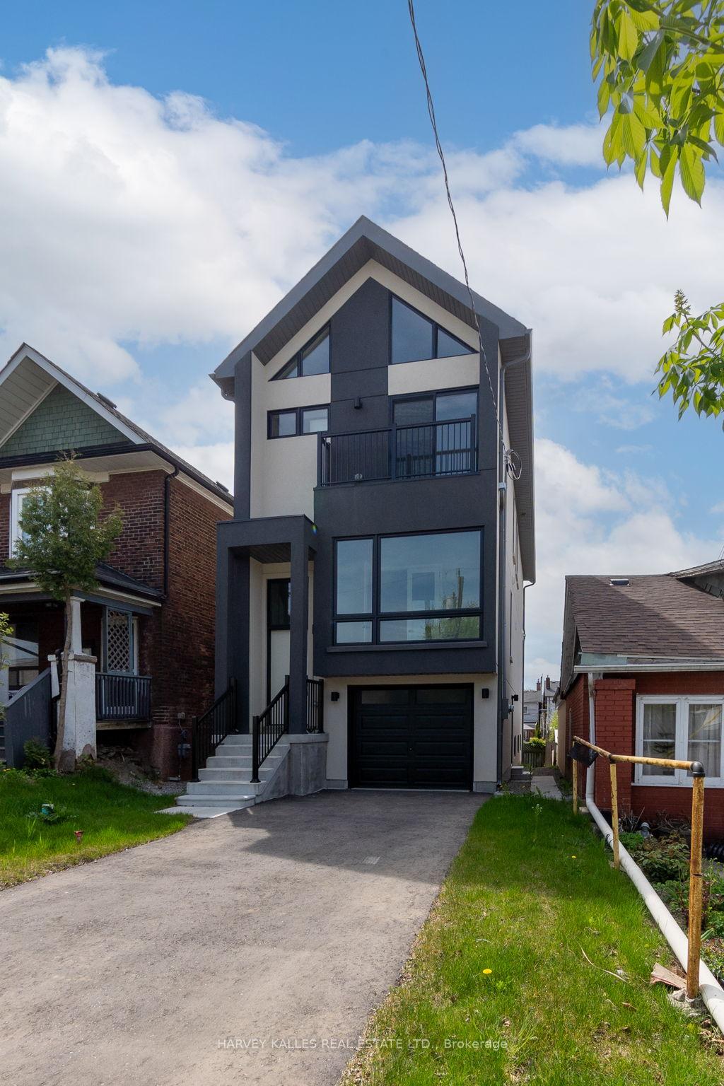19 Lambton Avenue Main & 2nd