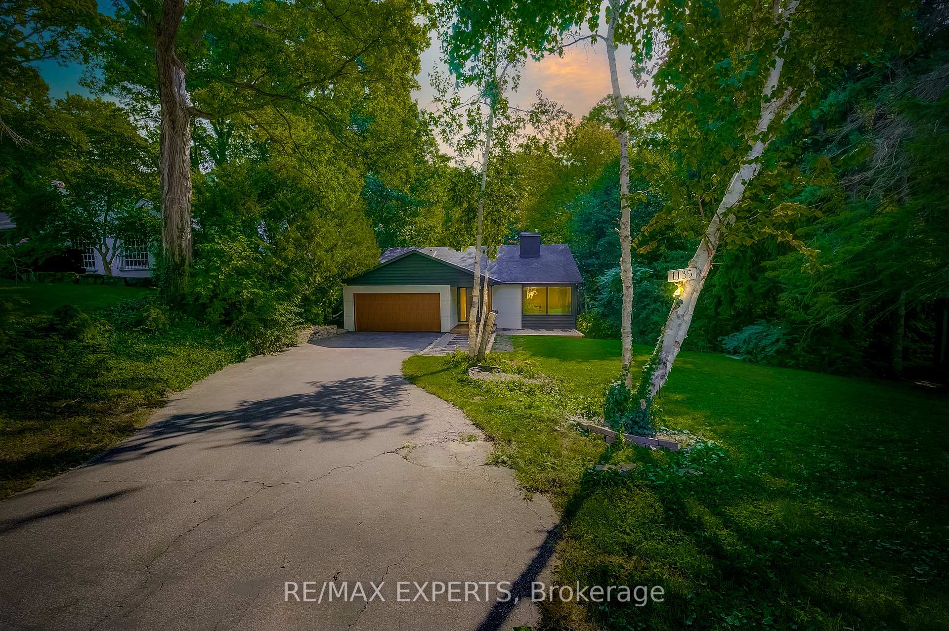 1135 Greenoaks Drive