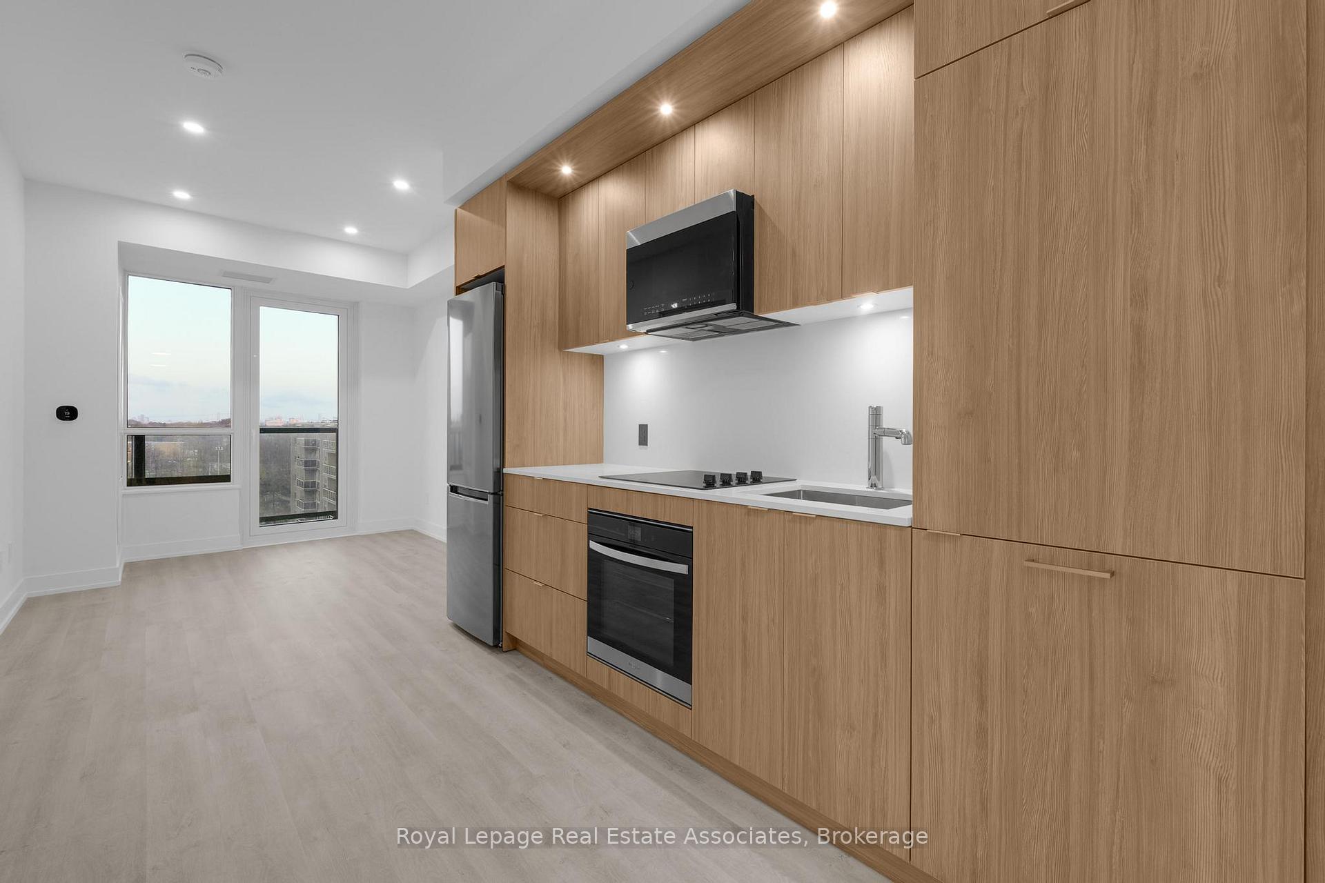 60 Central Park Roadway N/A 714