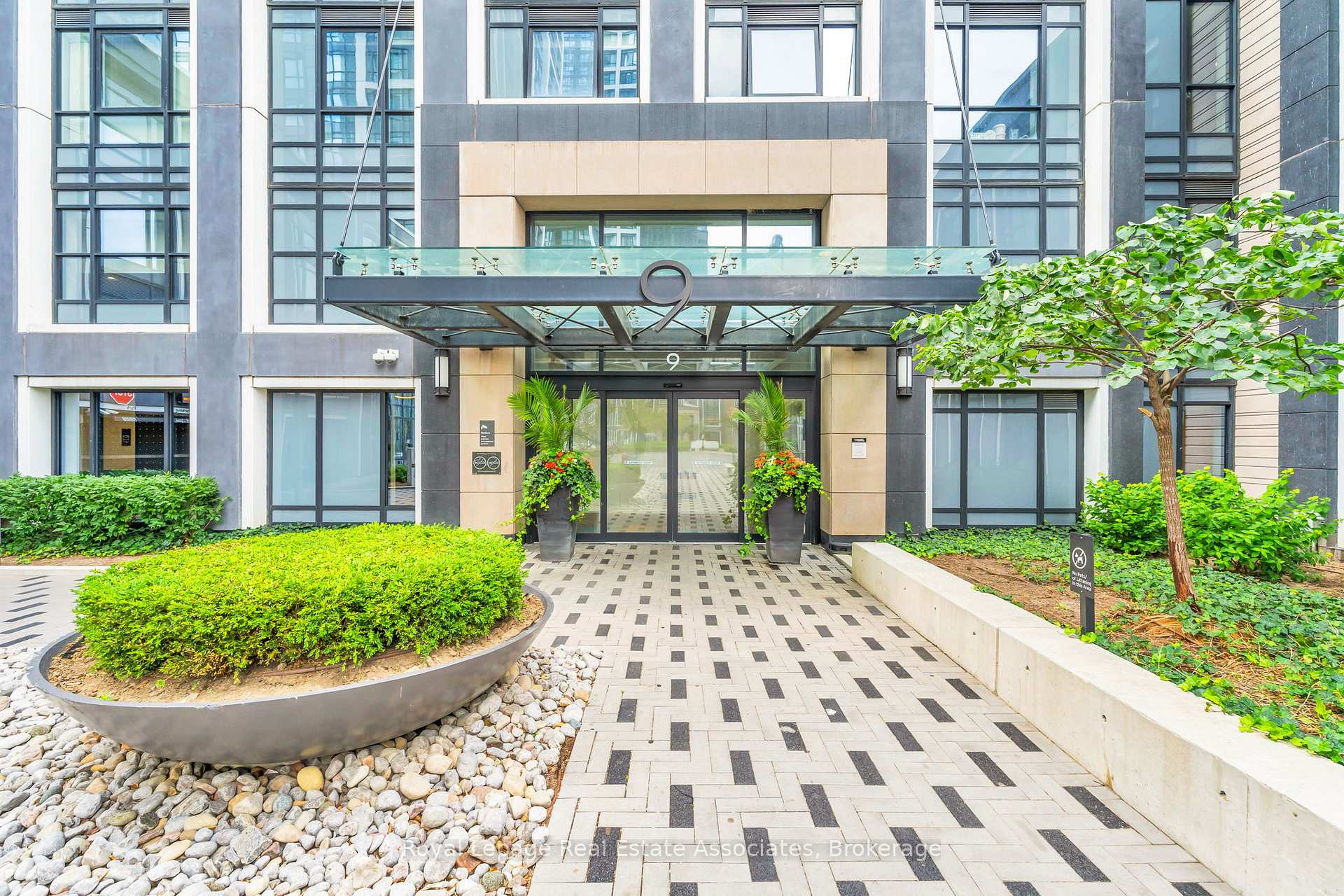 5 Mabelle Avenue 2036