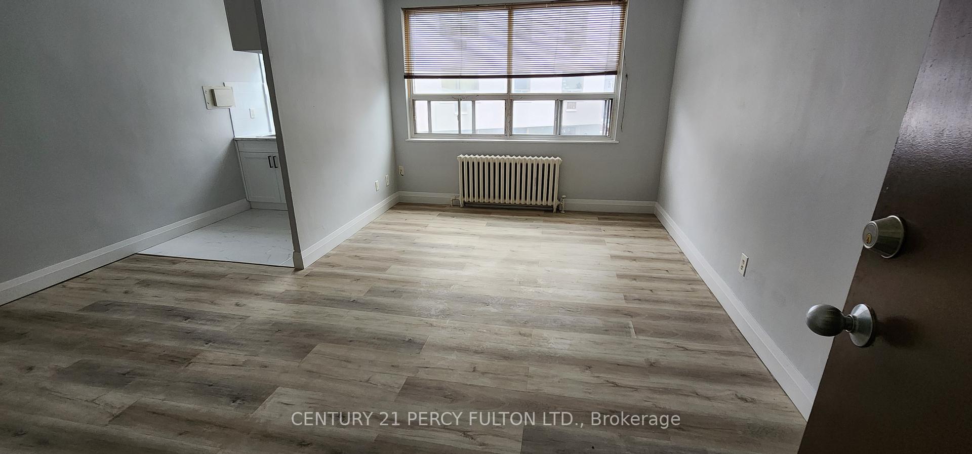 2275 Weston Road 215