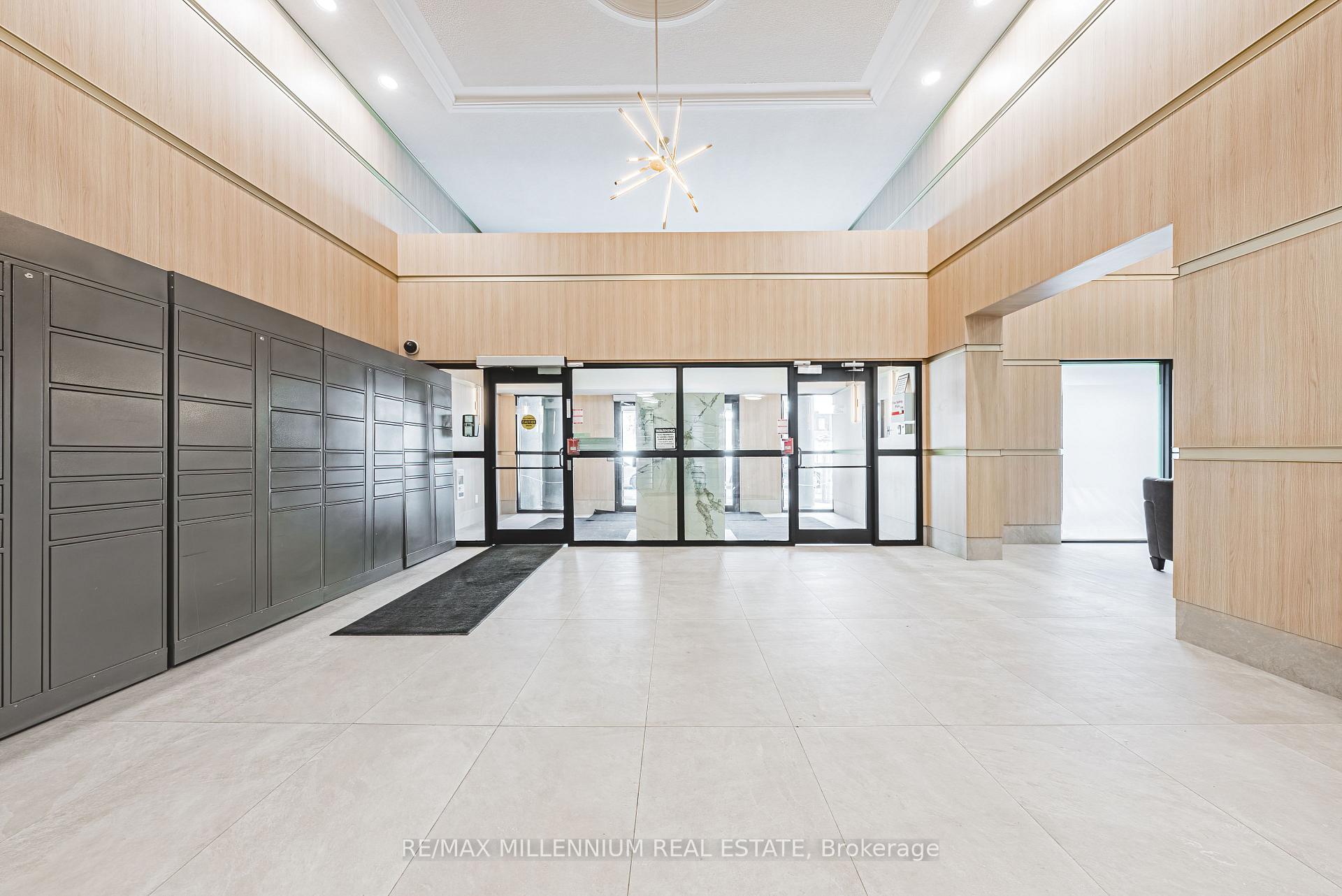2160 Lakeshore Road 708