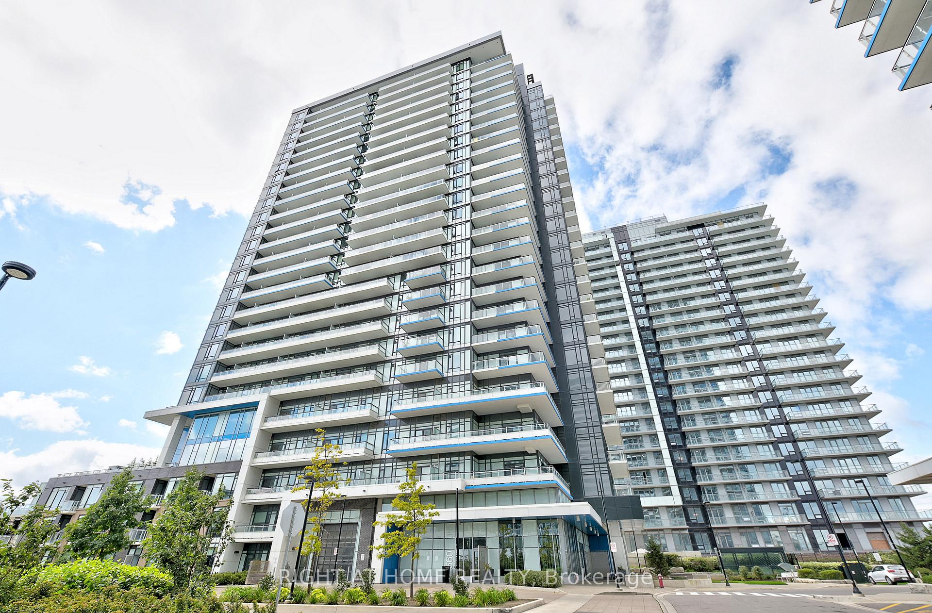 2560 Eglinton Avenue W 1812