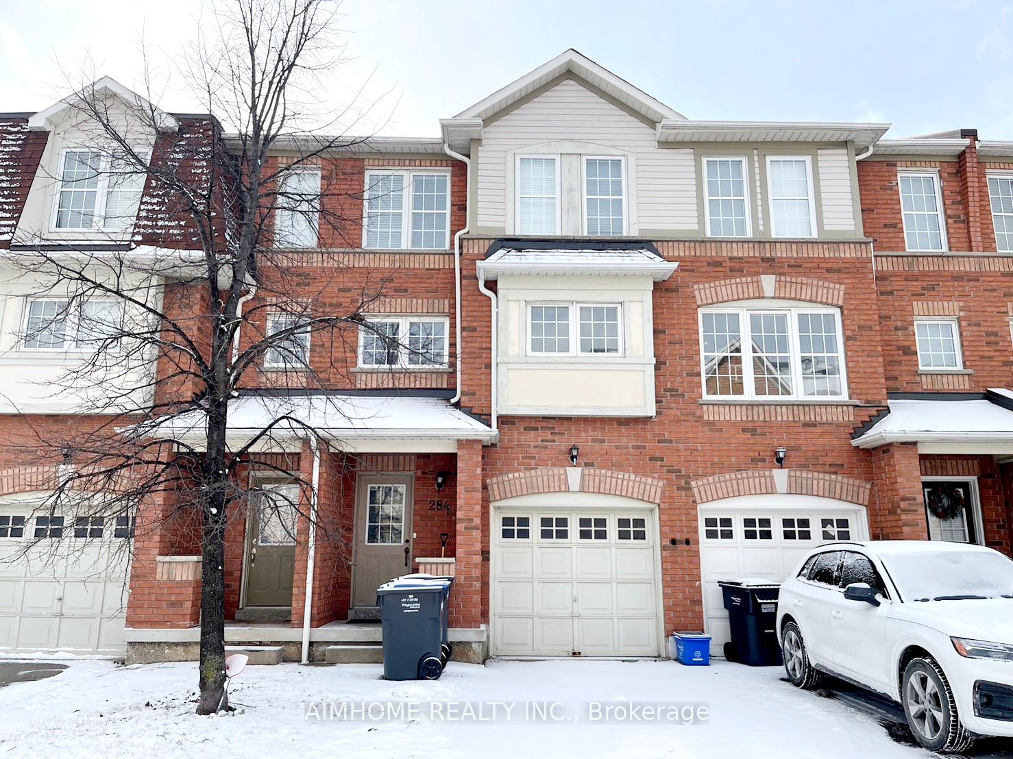 3030 Breakwater Court 284