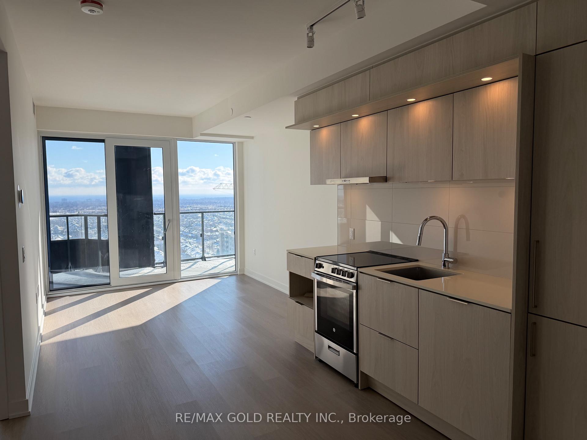 448 Burnhamthorpe Road W 1108