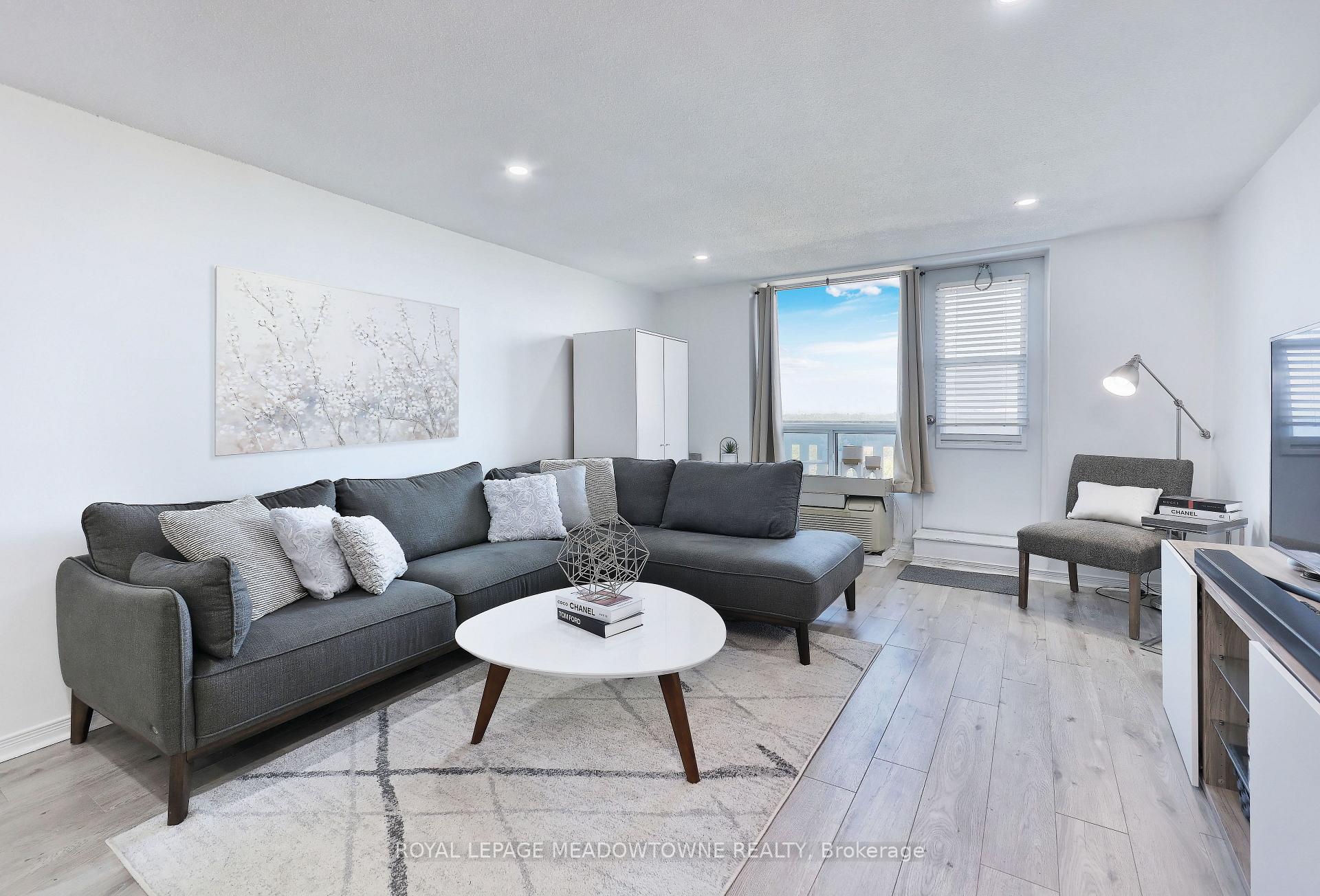 6720 Glen Erin Drive 701