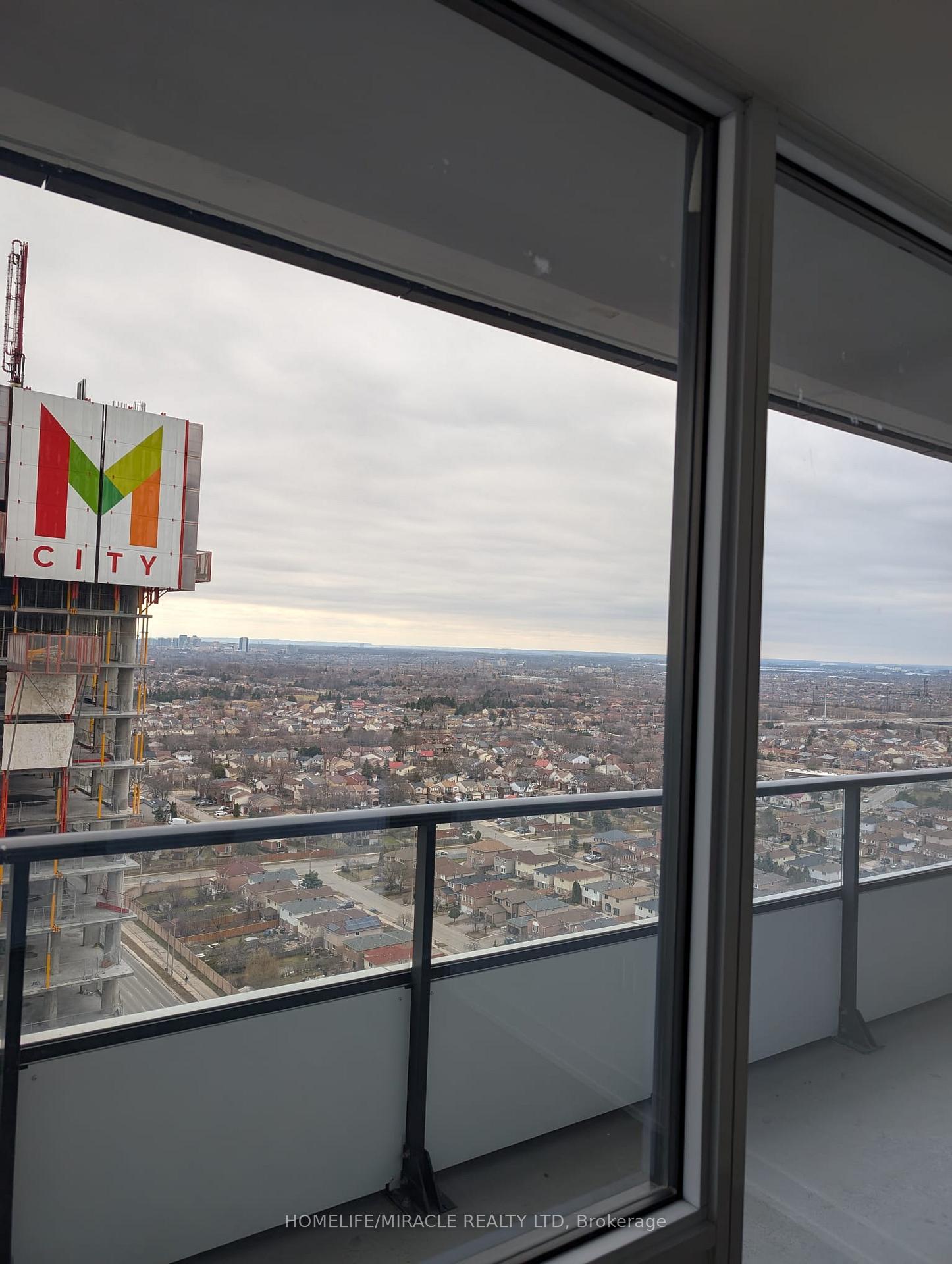 448 Burnhamthorpe Road 2312