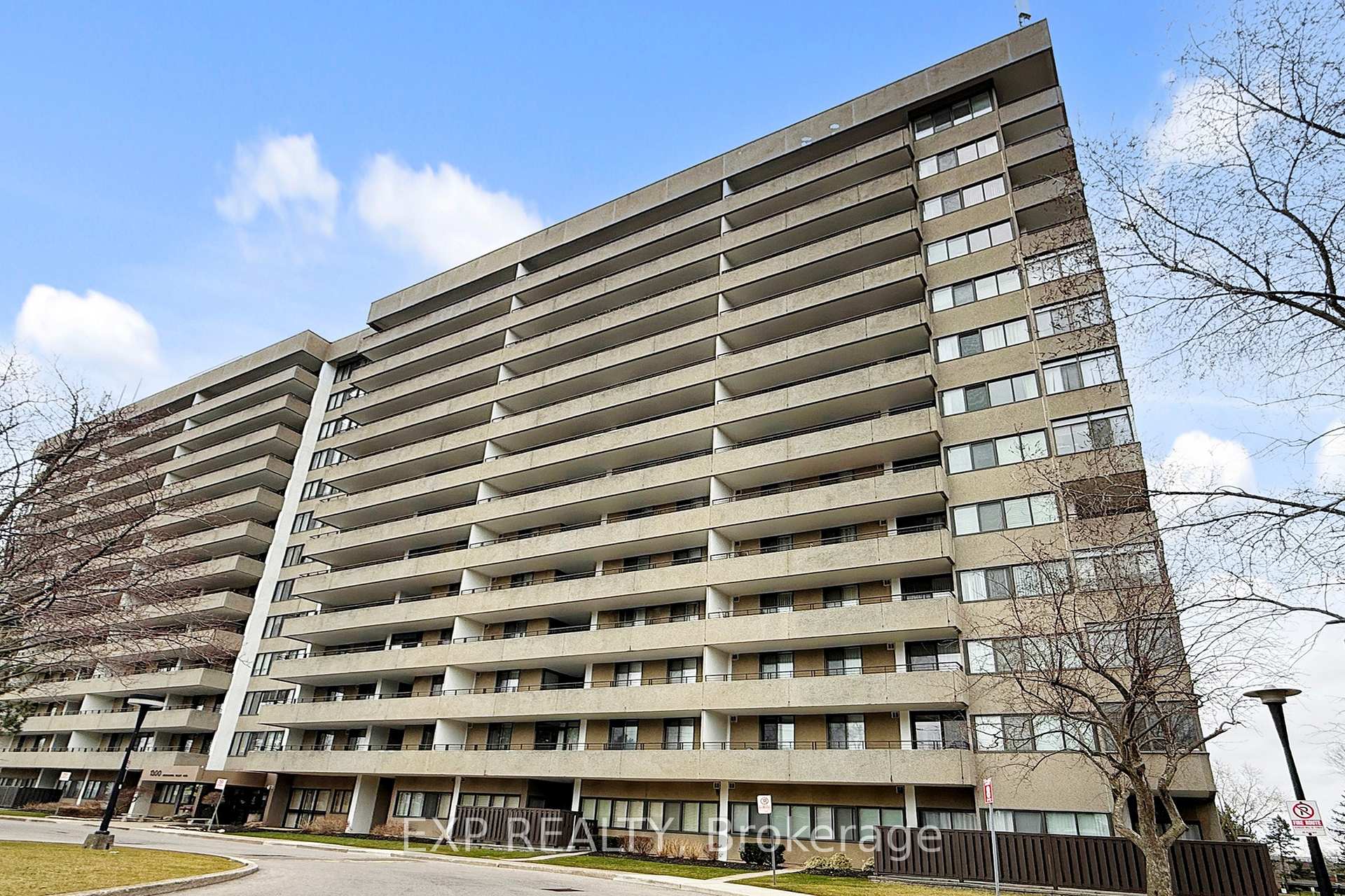 1300 Mississauga Valley Boulevard Unit: 202