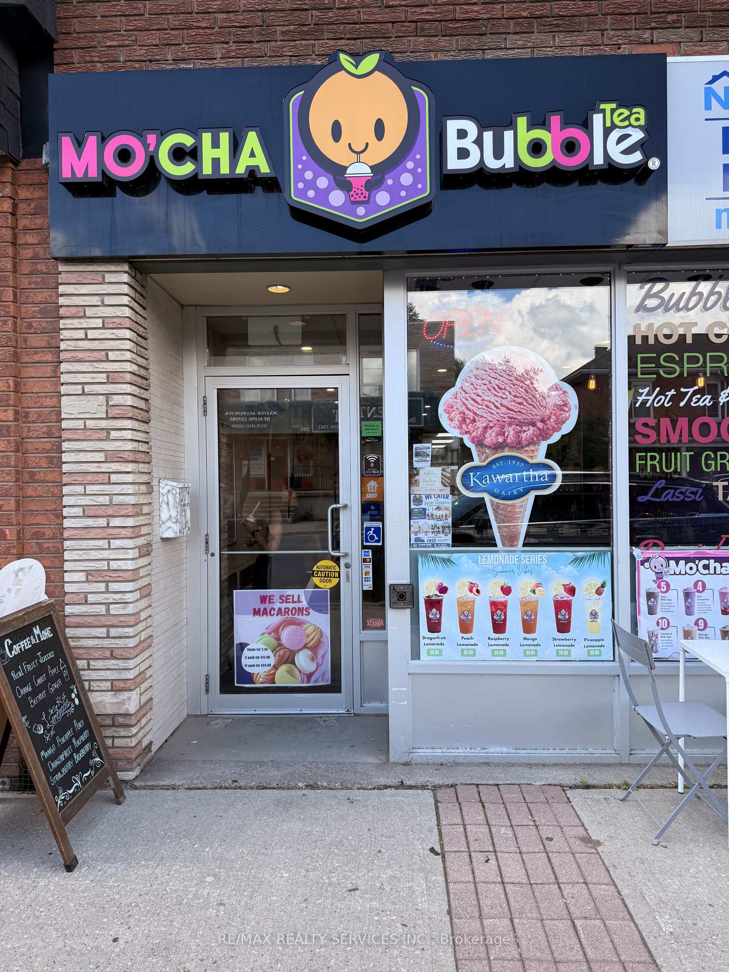 204 Queen Street S 101