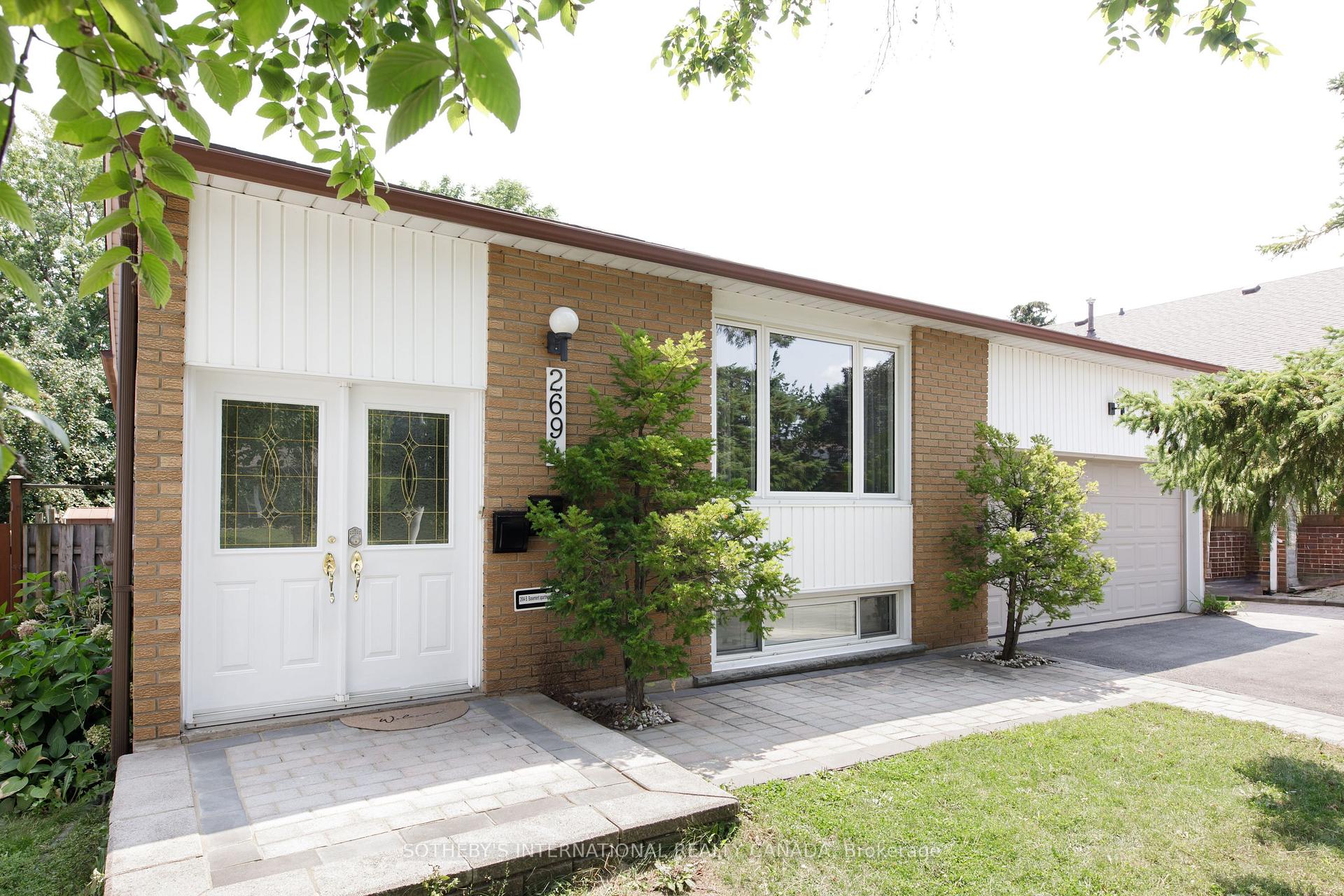 2694 Constable Road Upper