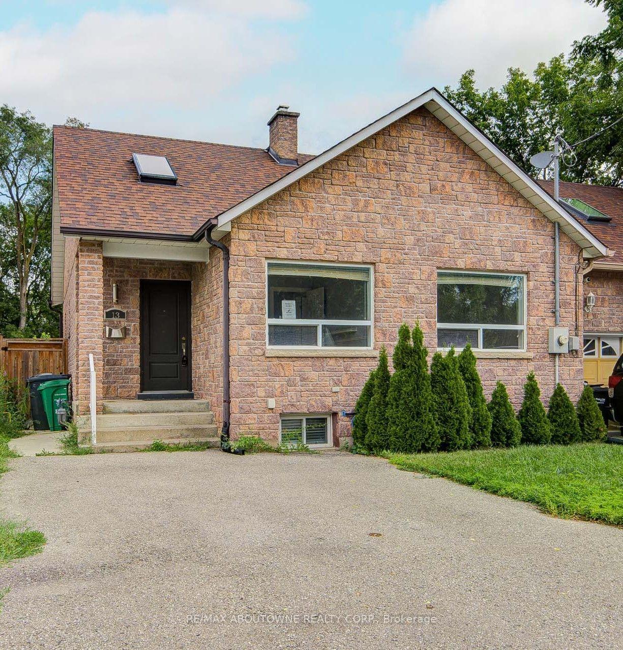 13 Broadview Avenue