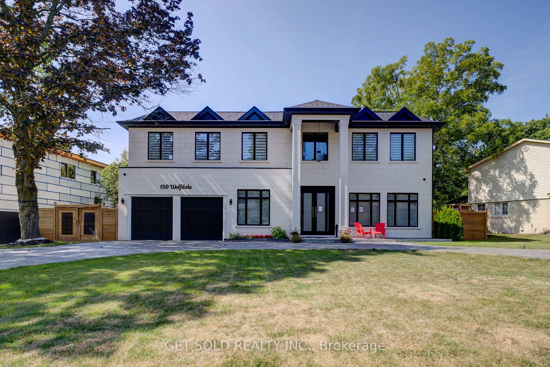 150 Wolfdale Avenue