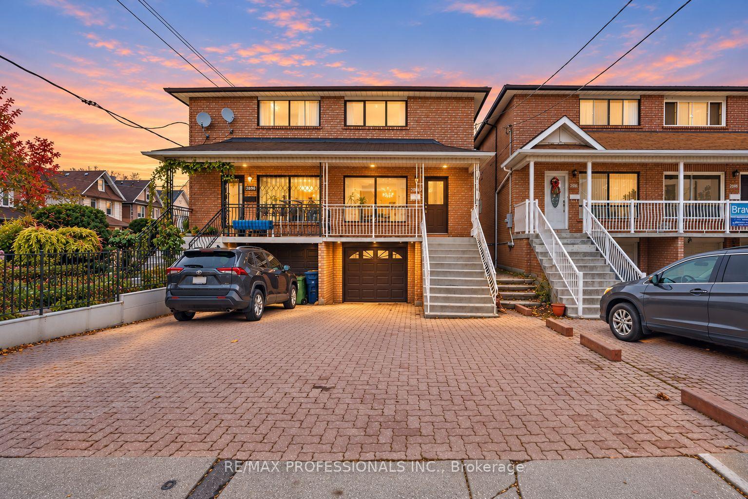 289 F Bartlett Avenue Toronto