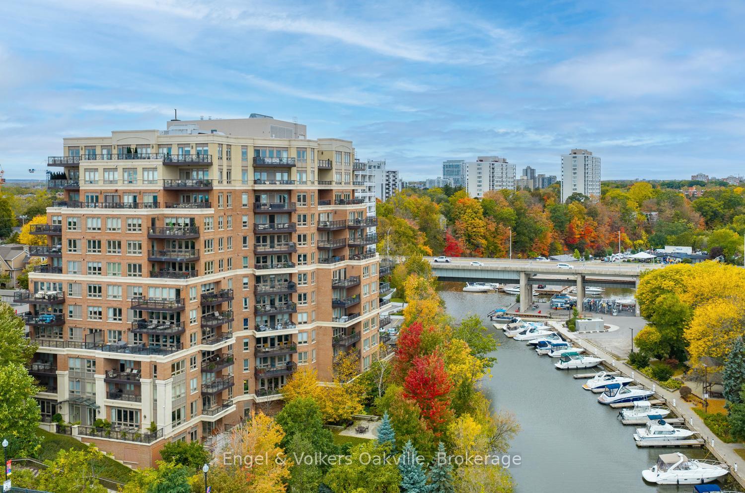 111 Forsythe Street 305