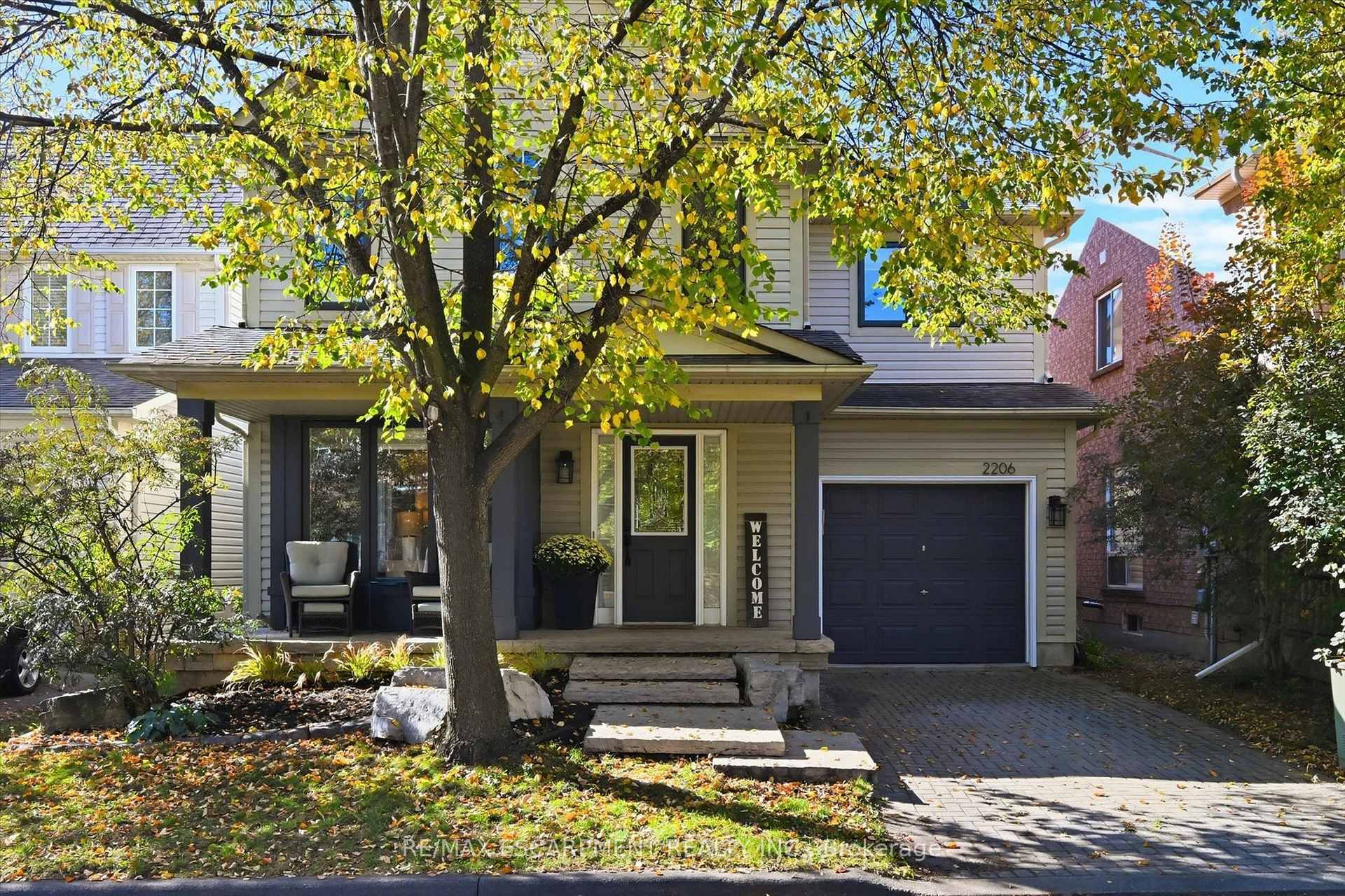 2206 Casselman Court