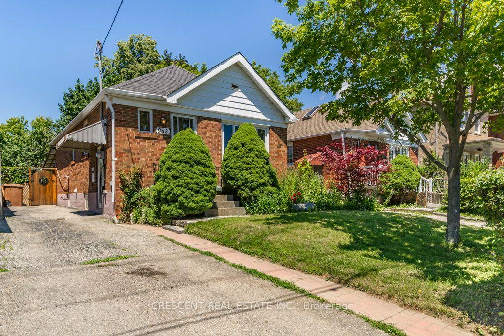 982 Briar Hill Avenue Toronto