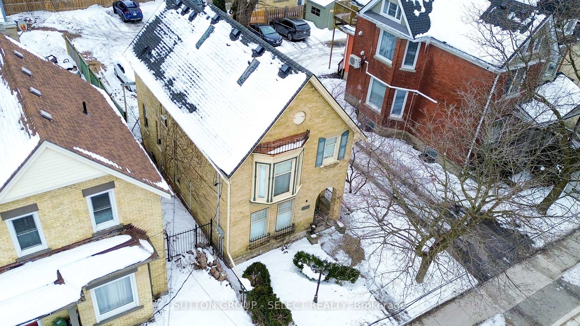 Property photo 3