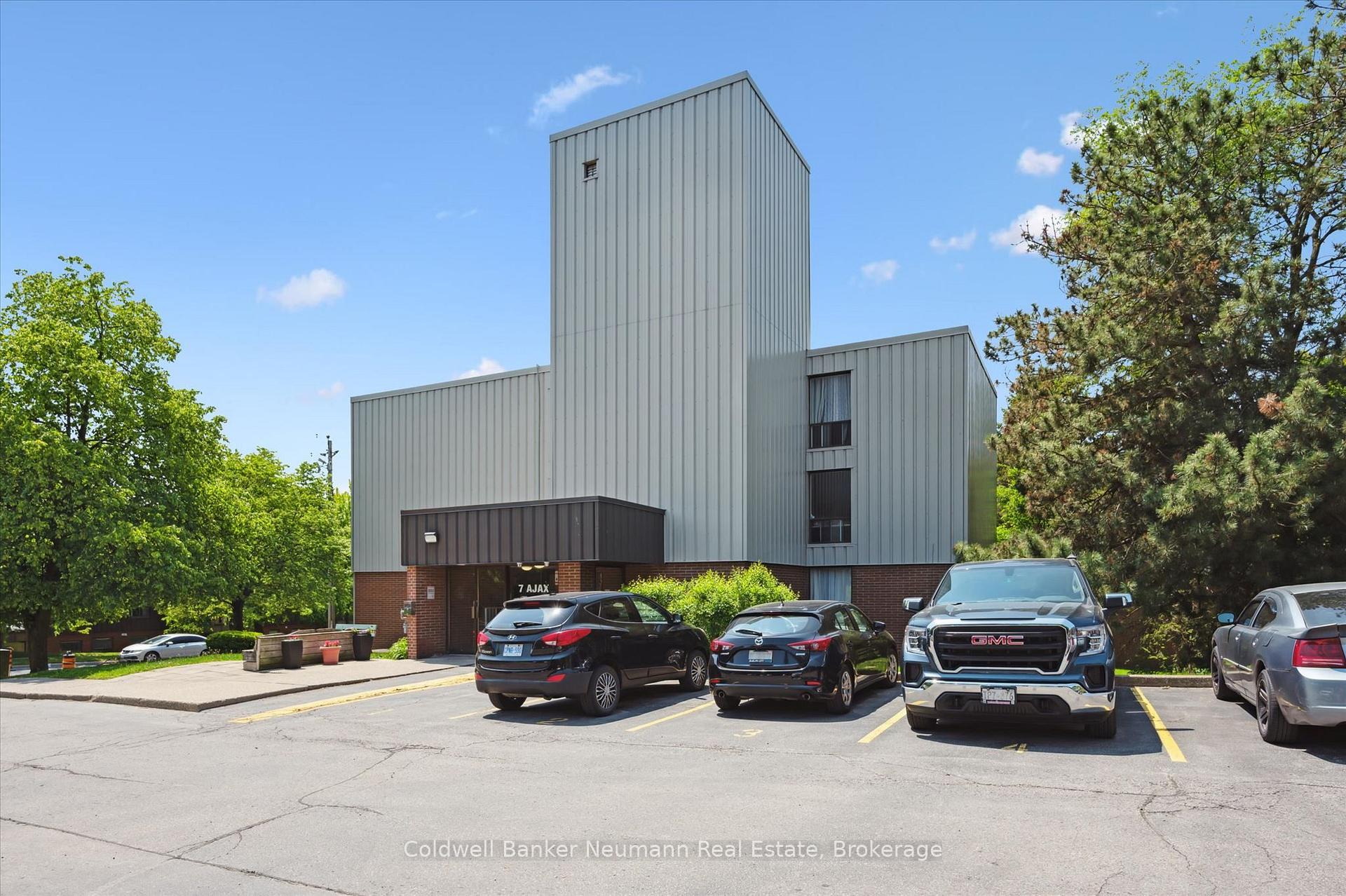 Property photo 3