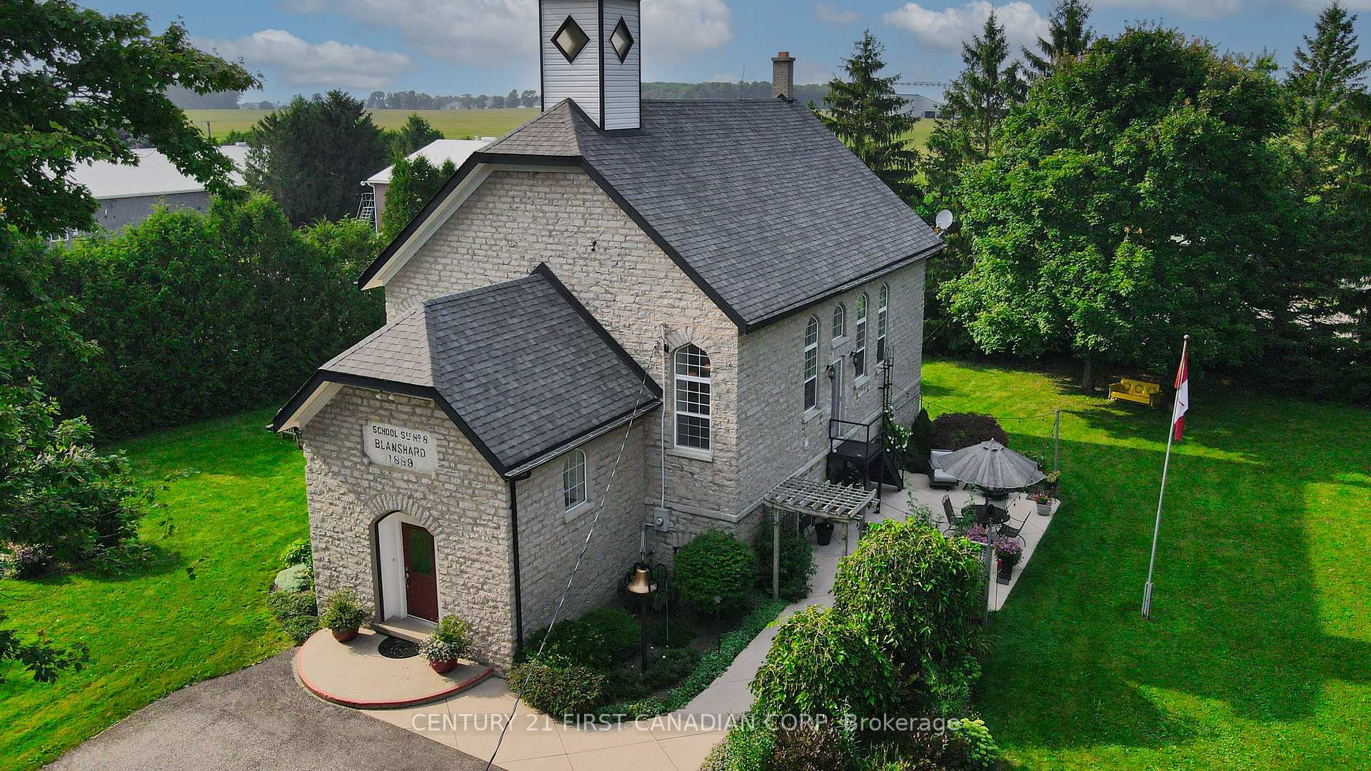 Property photo 4