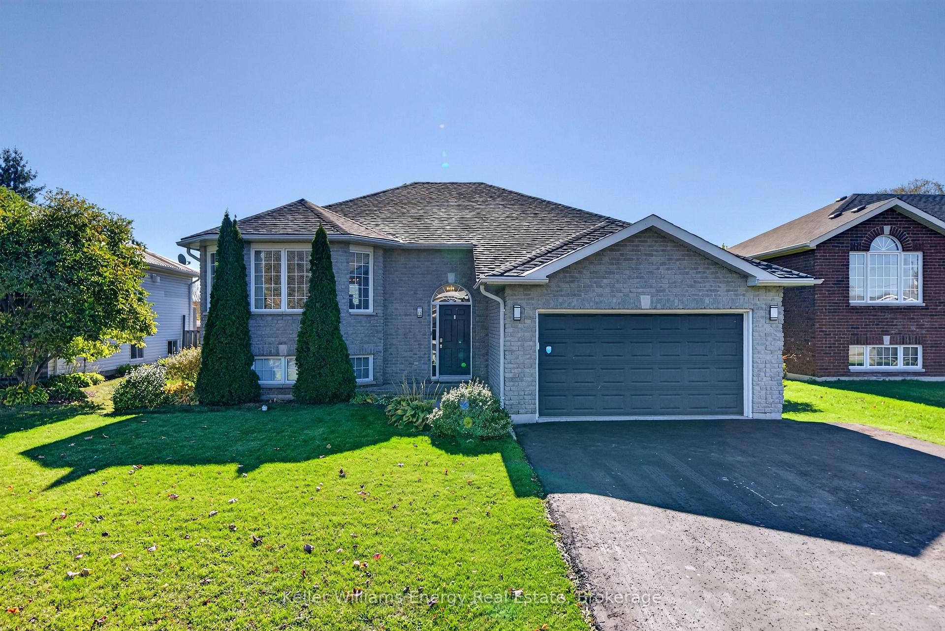 53 Lake Breeze Court