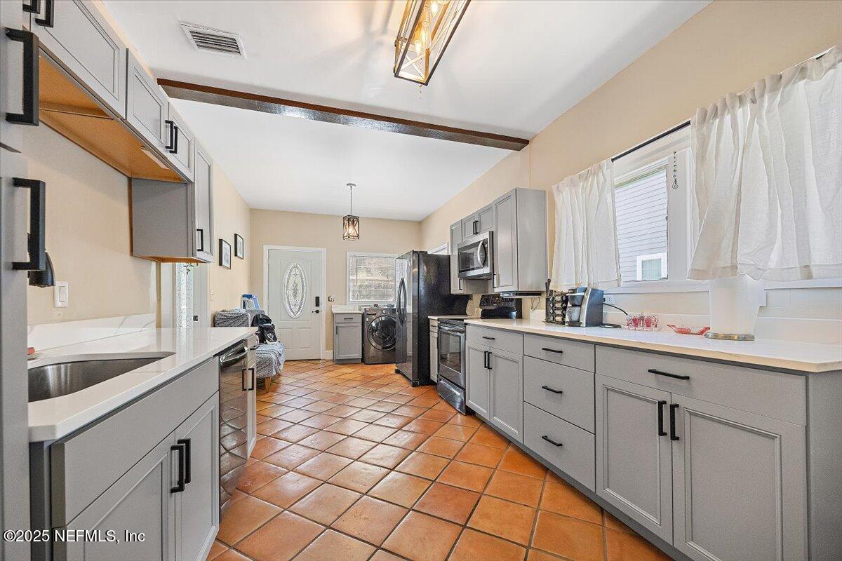 6 E SAN CARLOS Avenue, St. Augustine