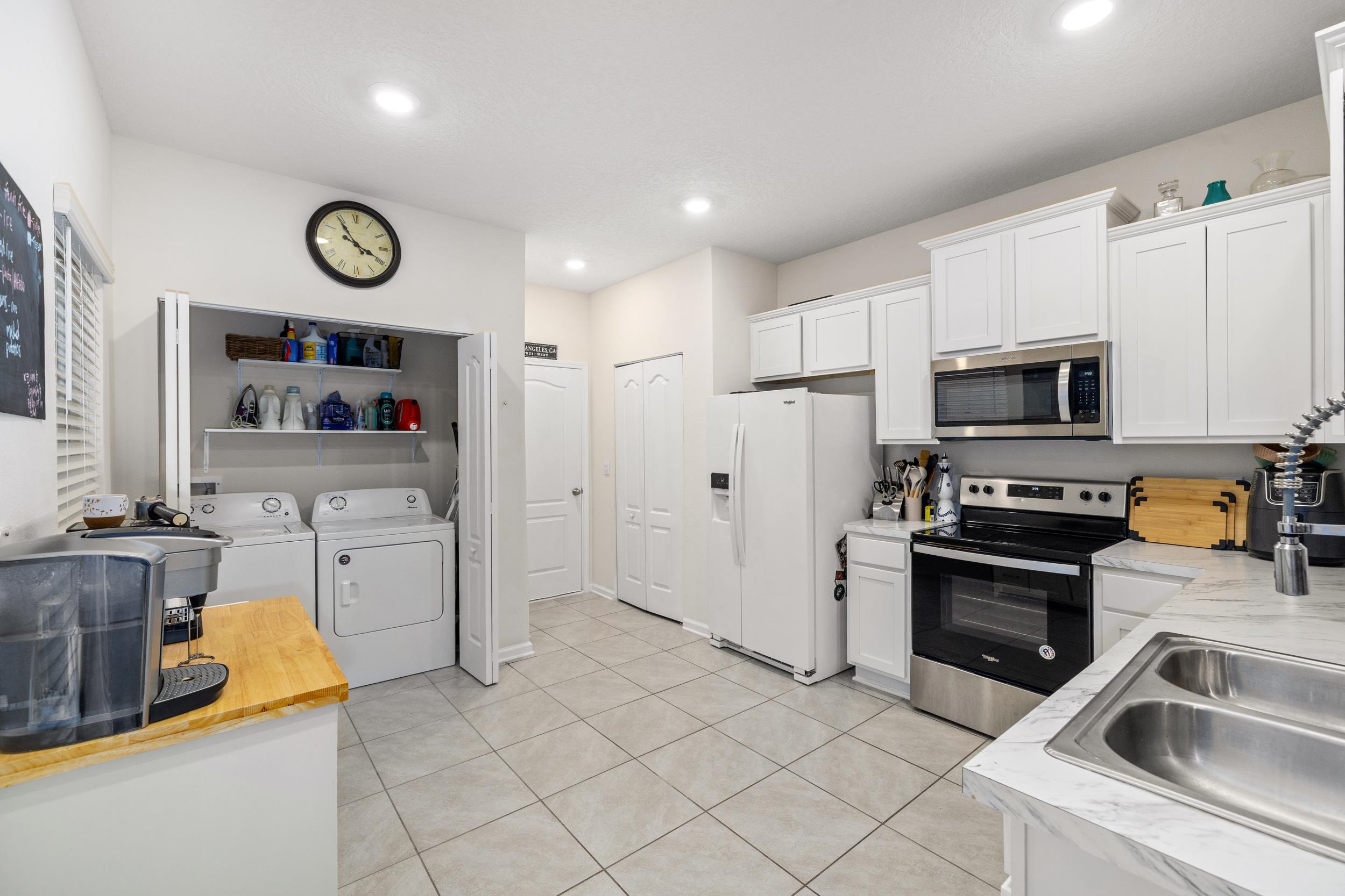 7690 Legacy Trail