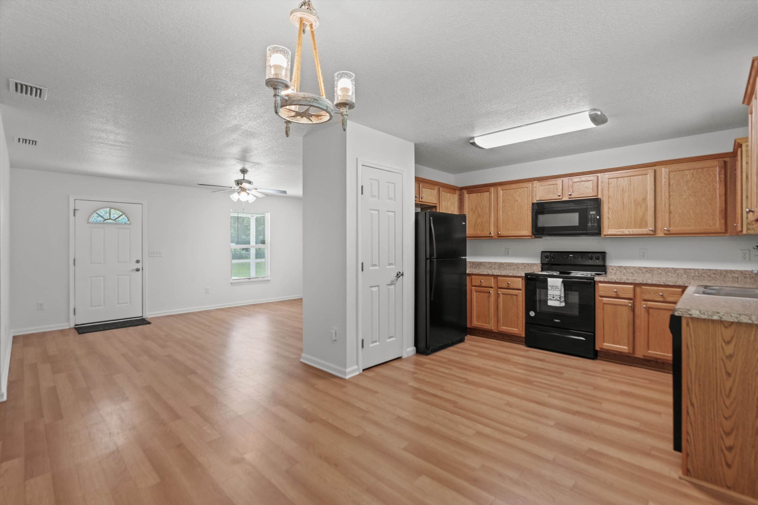 2368 Hibiscus Ave