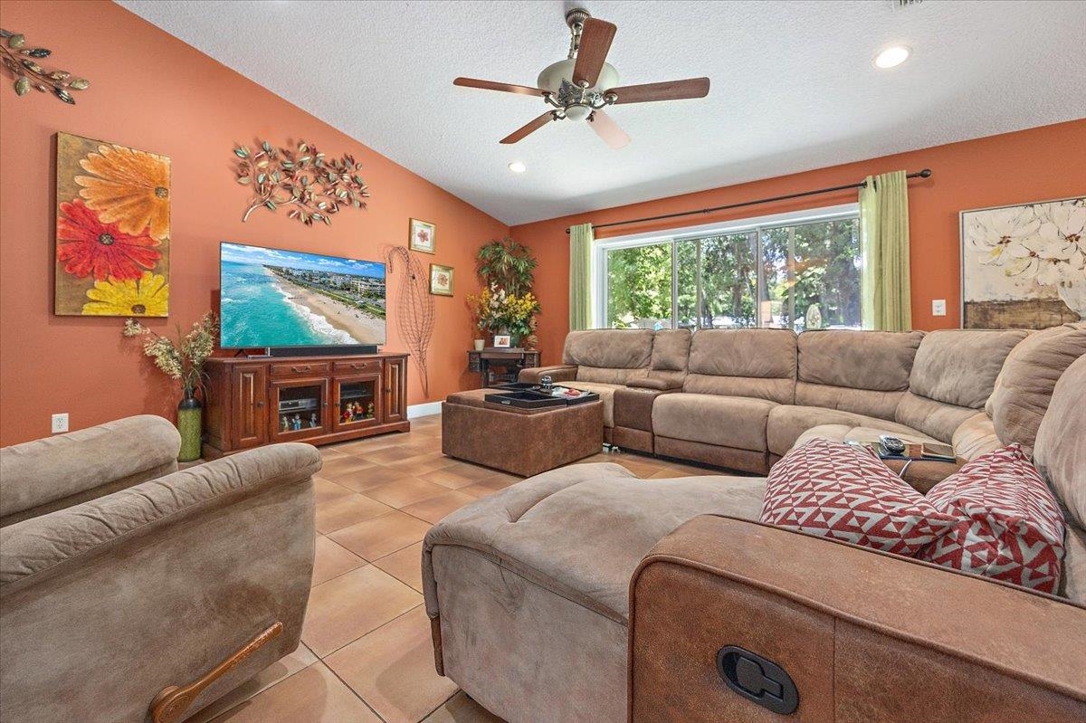 2891 Bradford St.