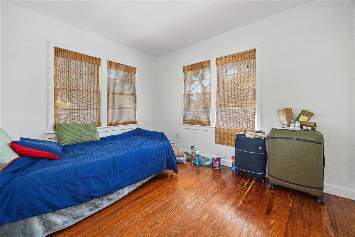 6 E San Carlos Ave
