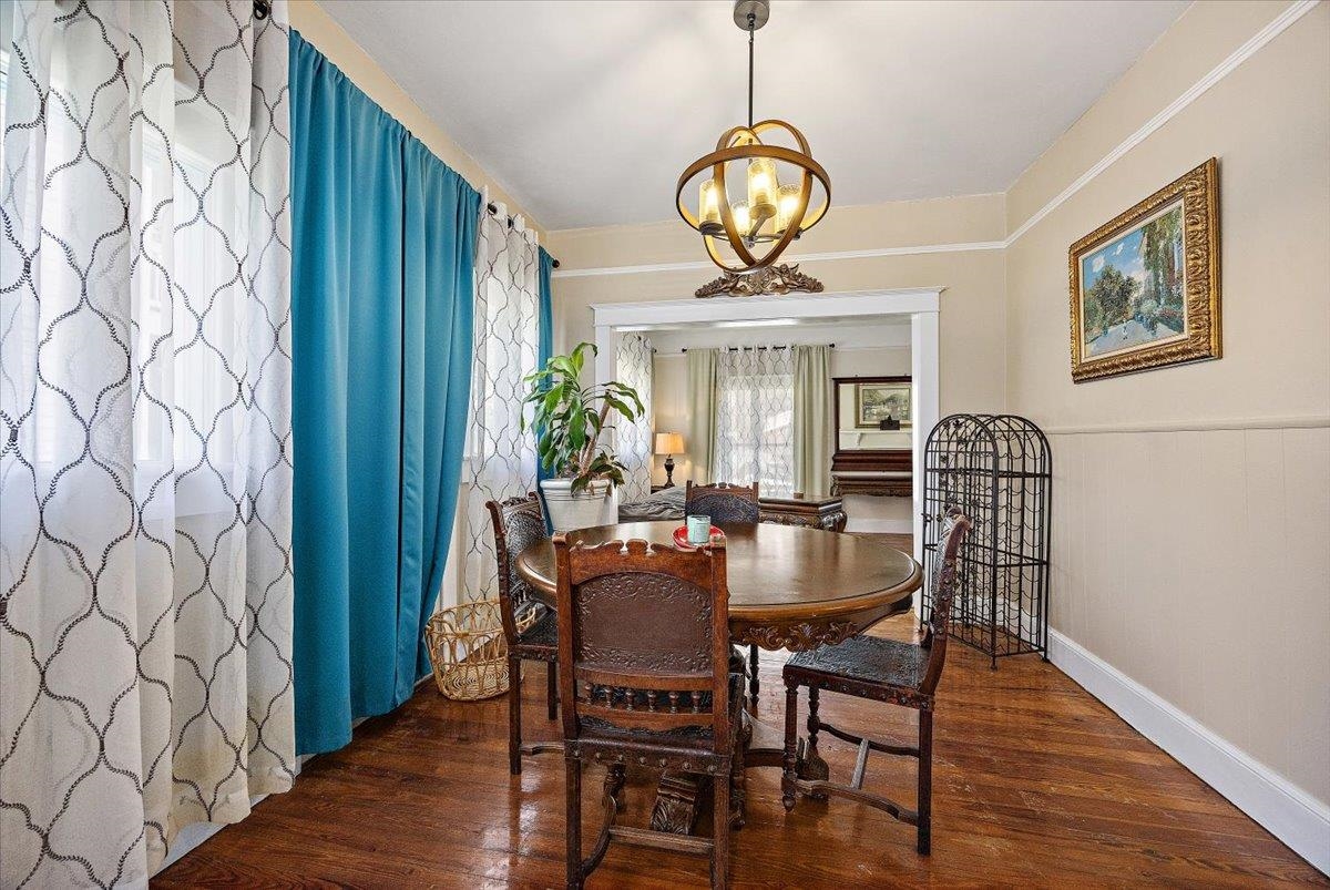 6 E San Carlos Ave