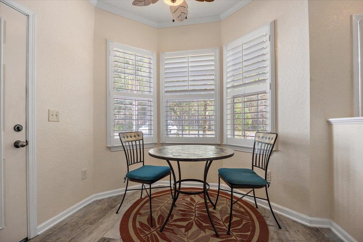 115 E Pine Hollow Trl Unit: 106
