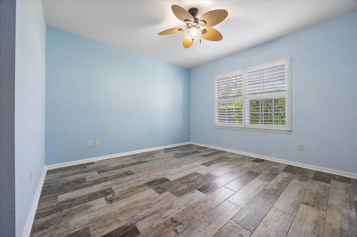 115 E Pine Hollow Trl Unit: 106