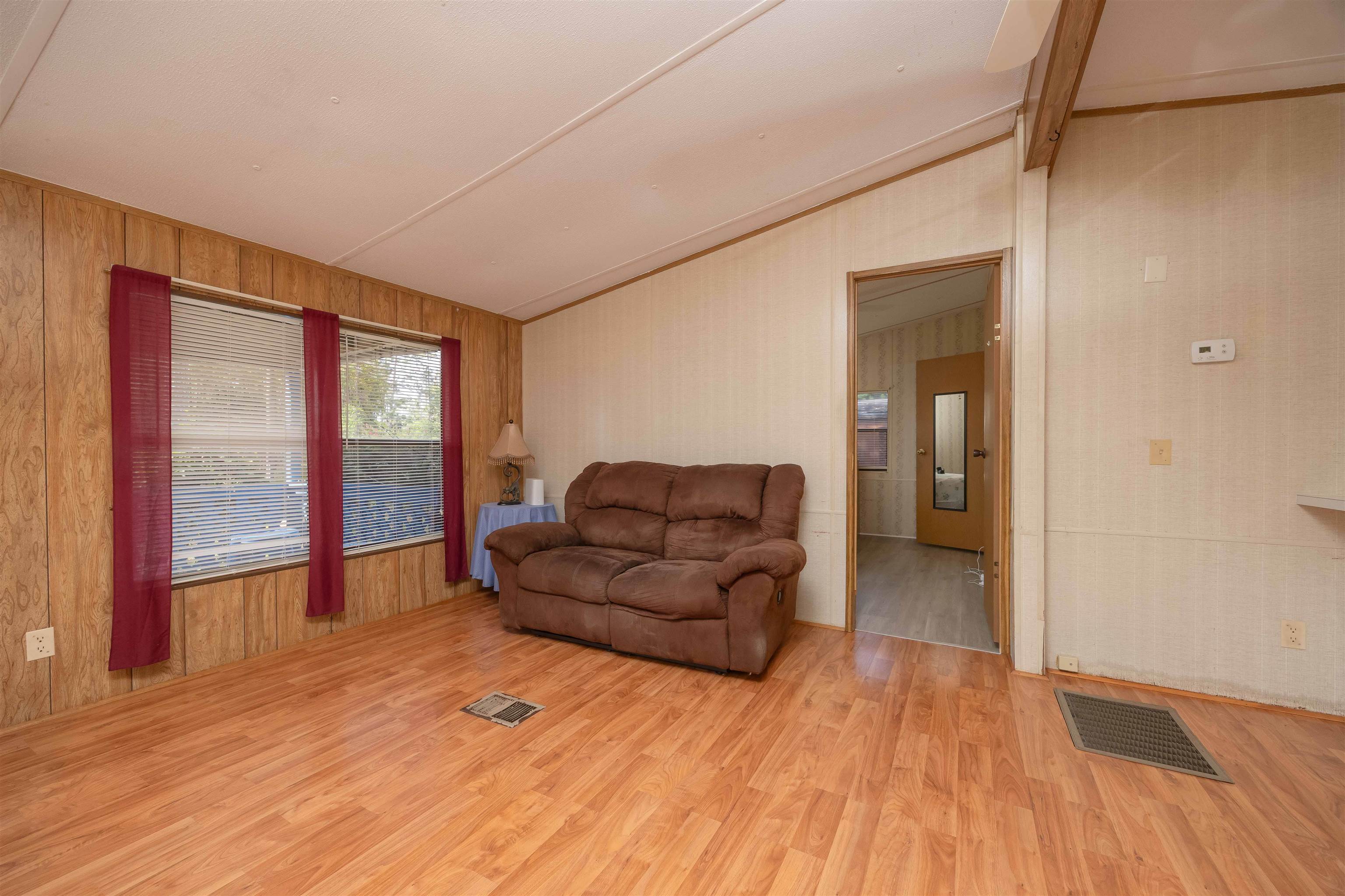 496 Ravenswood Dr.