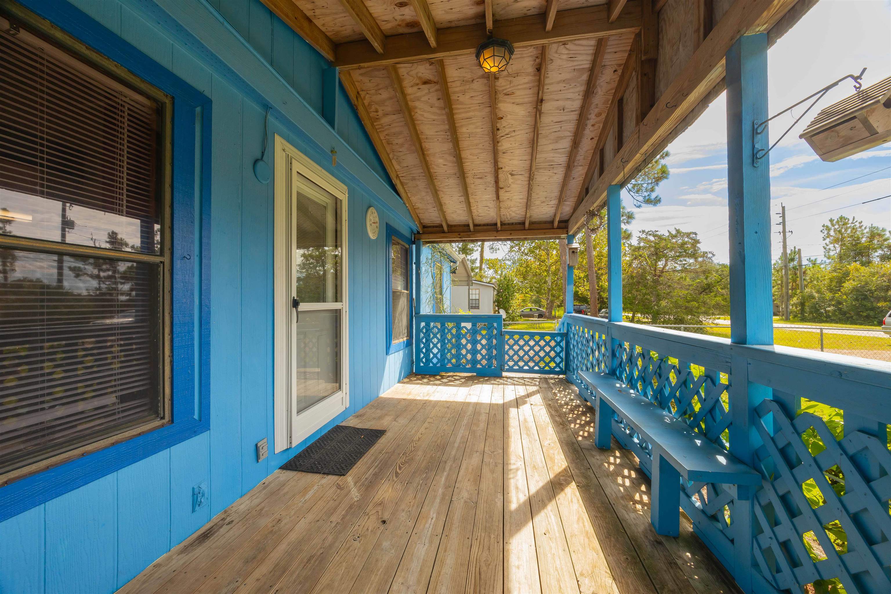 496 Ravenswood Dr.