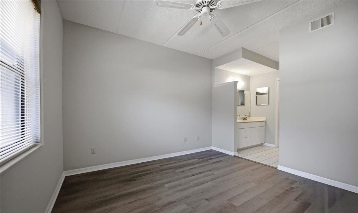 27 Santiago Ct