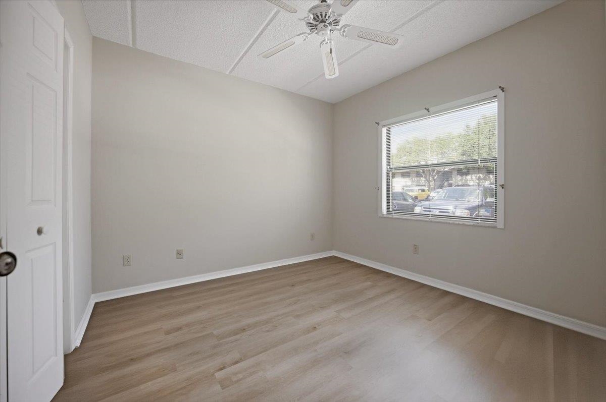 27 Santiago Ct