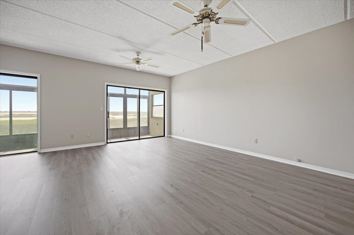 27 Santiago Ct