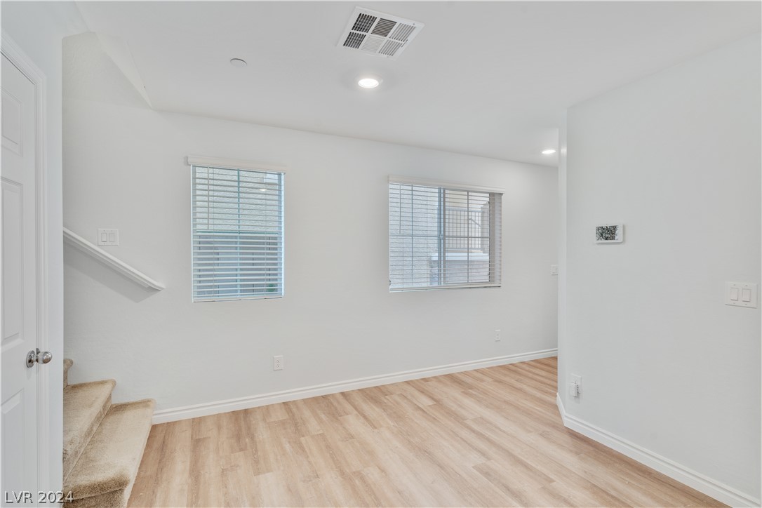 100 Campbelltown Avenue
