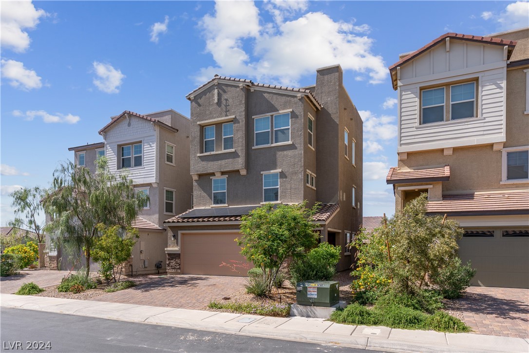 100 Campbelltown Avenue