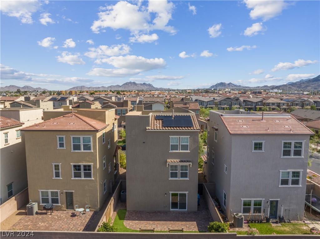 100 Campbelltown Avenue