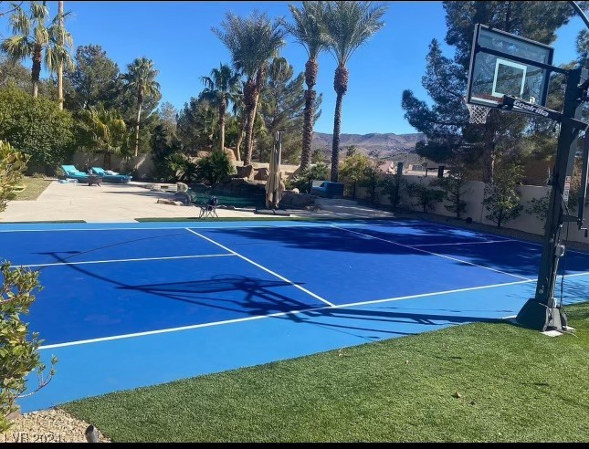 1882 Whispering Circle